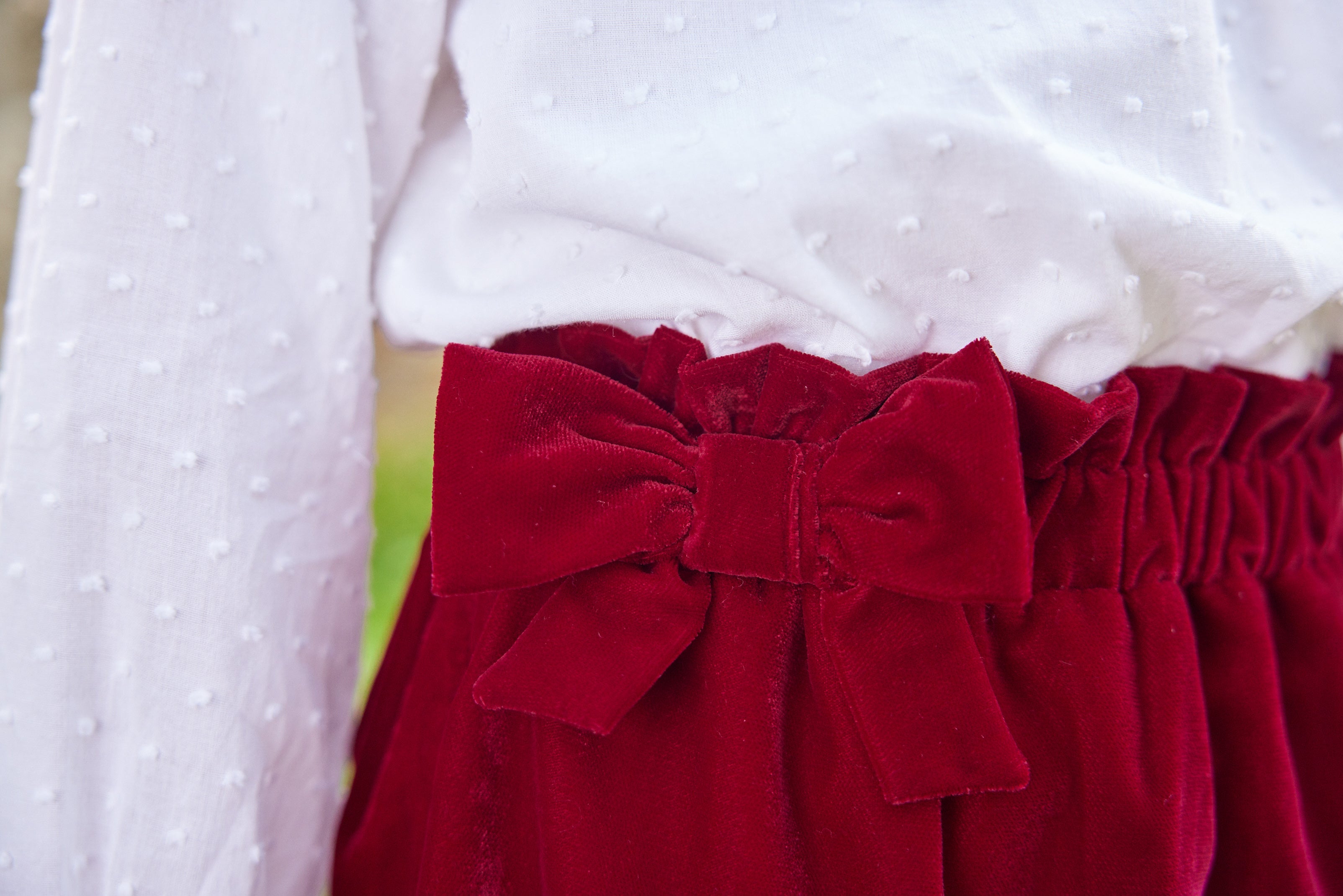 Winterberry Bow Skirt