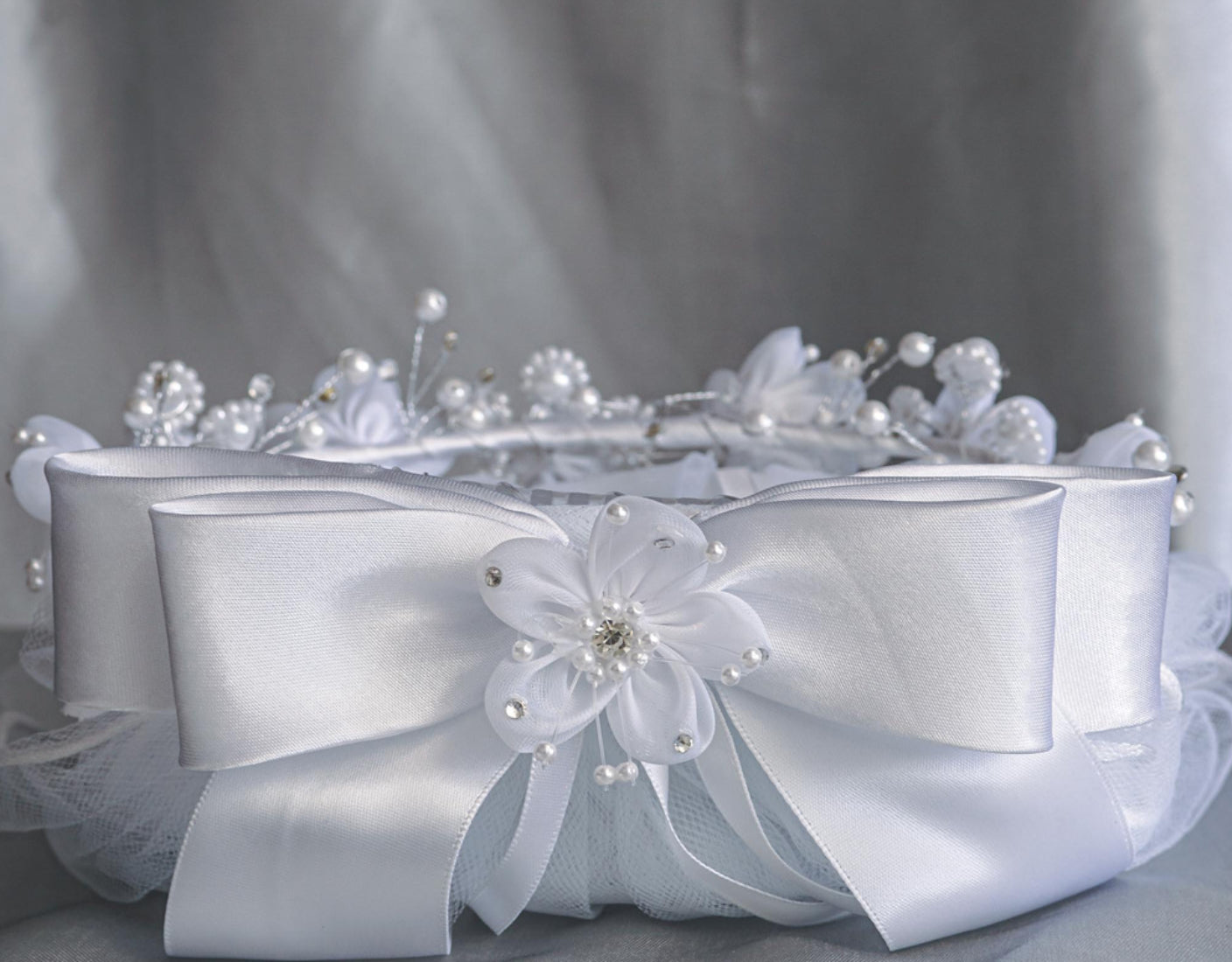 Flowers, Pearls, and Rhinestones Veil T-419