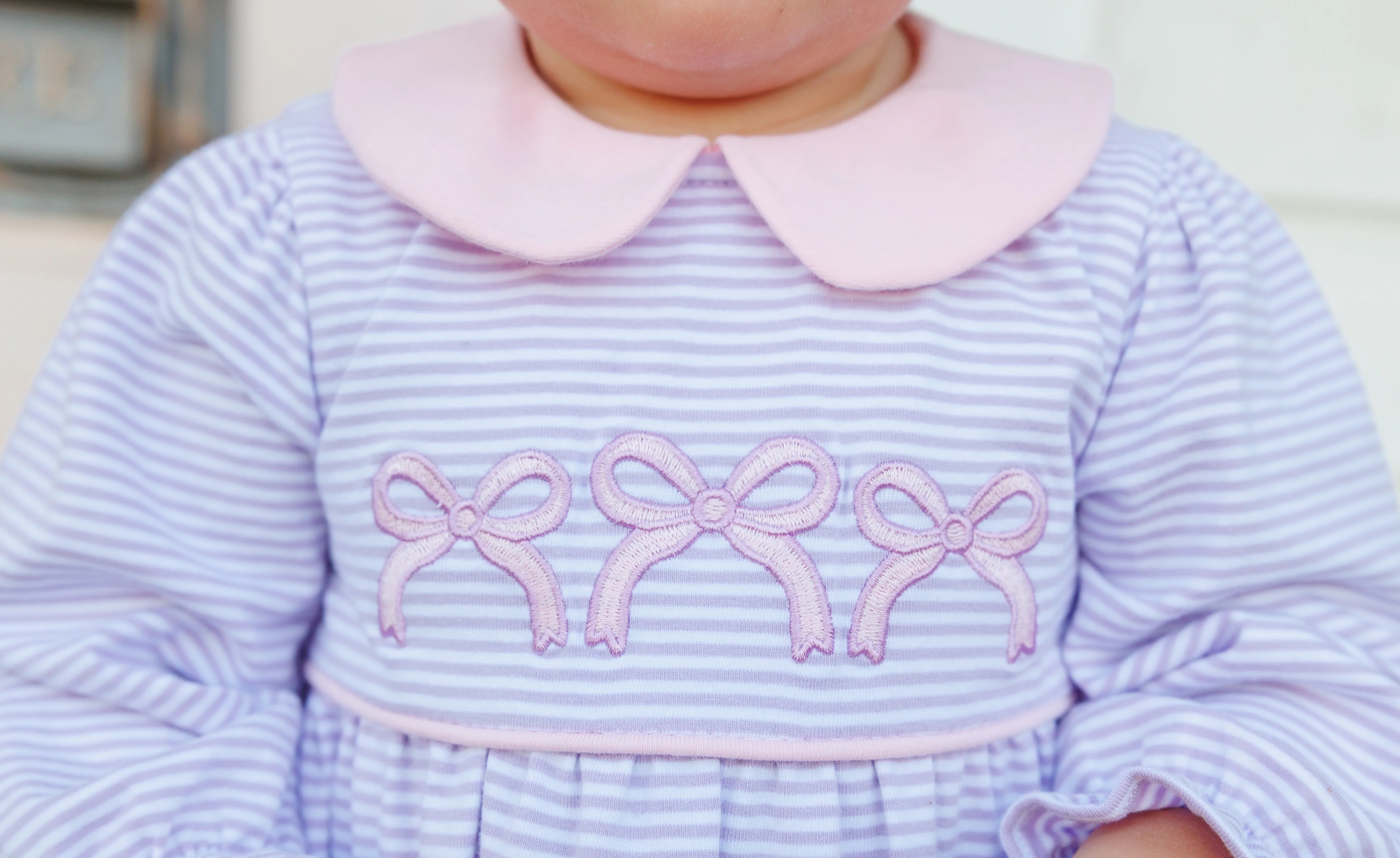 Trotter Bows Bubble